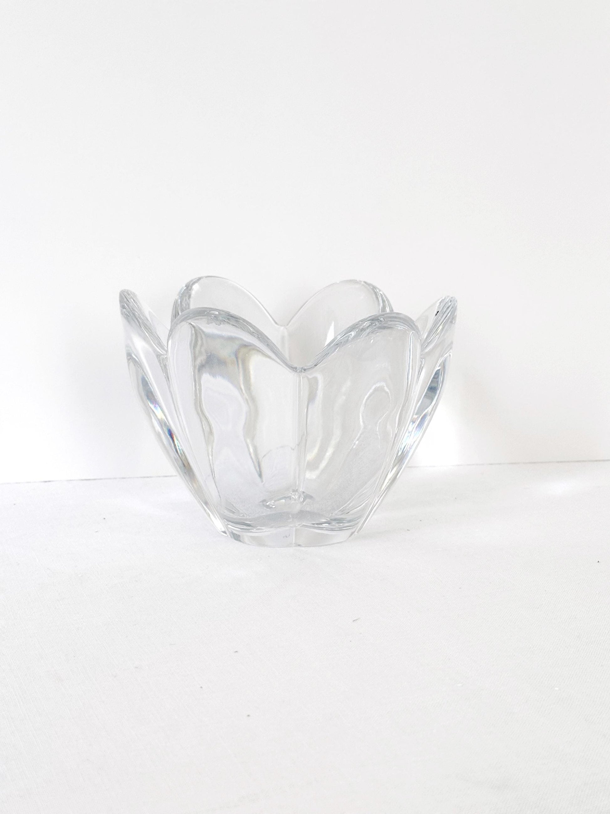 Flower shaped lead crystal vase, 6x6x6 inches.
